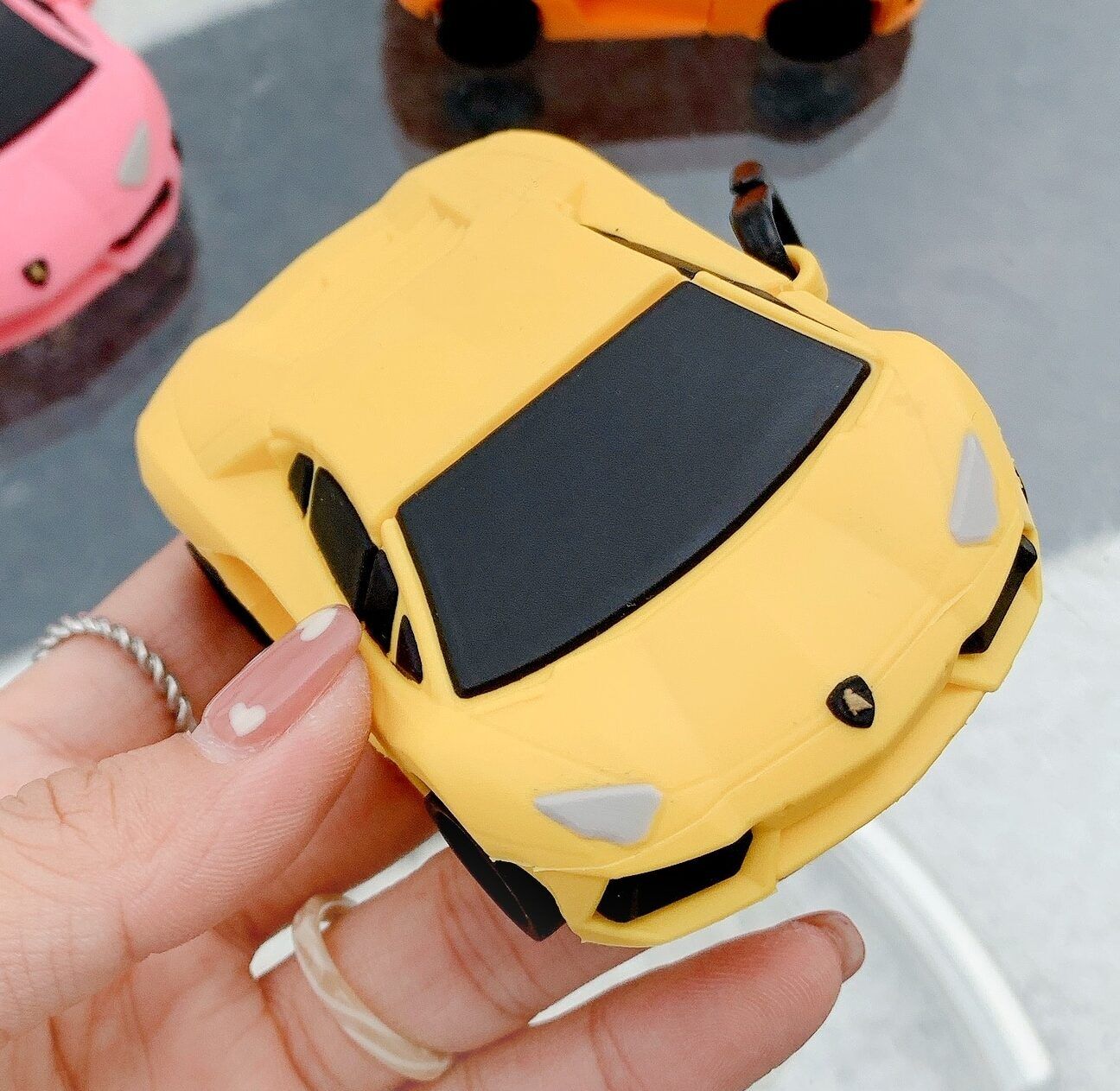 sports-car-air-pods-pro-case-for-apple-ai_main-2 Lamborghini AirPods Case