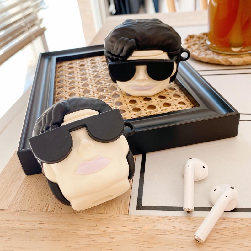 1458139360040.jpg Michael Jackson AirPod Case
