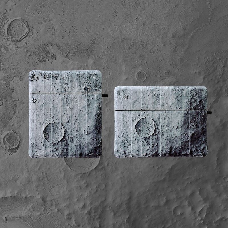 7762d9f3-f455-4c0d-82db-d0875ddc2fdc.jpg Moon AirPod Case