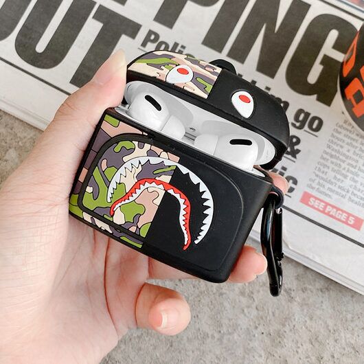 794fd0a3-6d7b-487a-a1af-2e9423ad6506.jpg Bape Shark AirPods Case